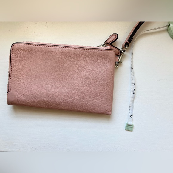 Coach Corner Zip Double Compartment Wristlet in Pink - Picture 3 of 7